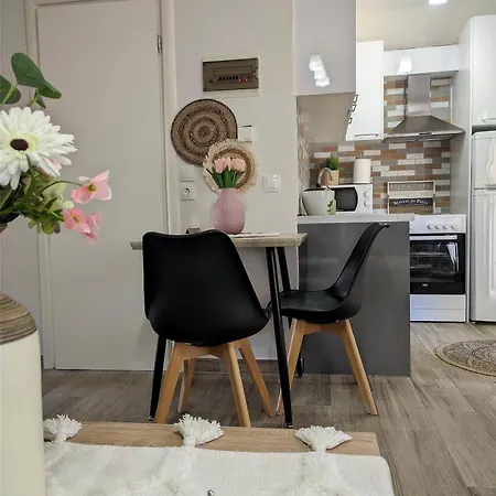 Pietra Di Luna 1 Apartman Kriopijí